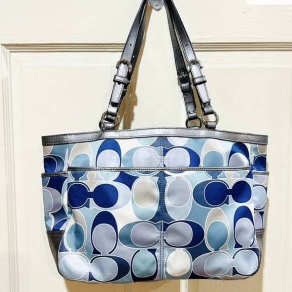 Coach Gallery Scarf Blue and Gray Shoulder Bag - Picture 2 of 8